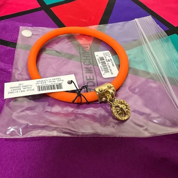 NWT Marc by Marc Jacobs bracelet. - Picture 3 of 5